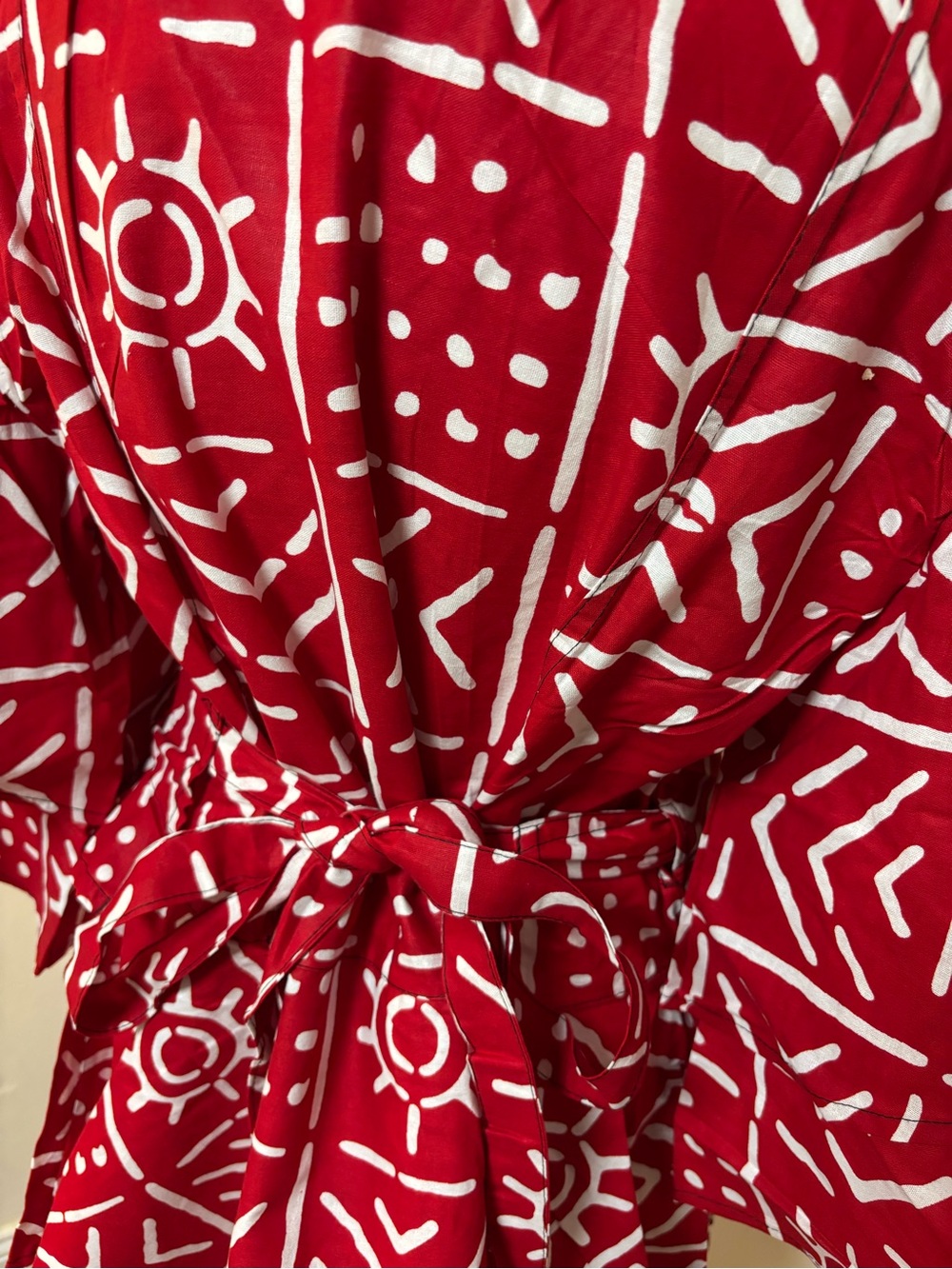 Red V-Neck Geometric Print Ruffle Sleeve Tunic - Picture 11 of 16